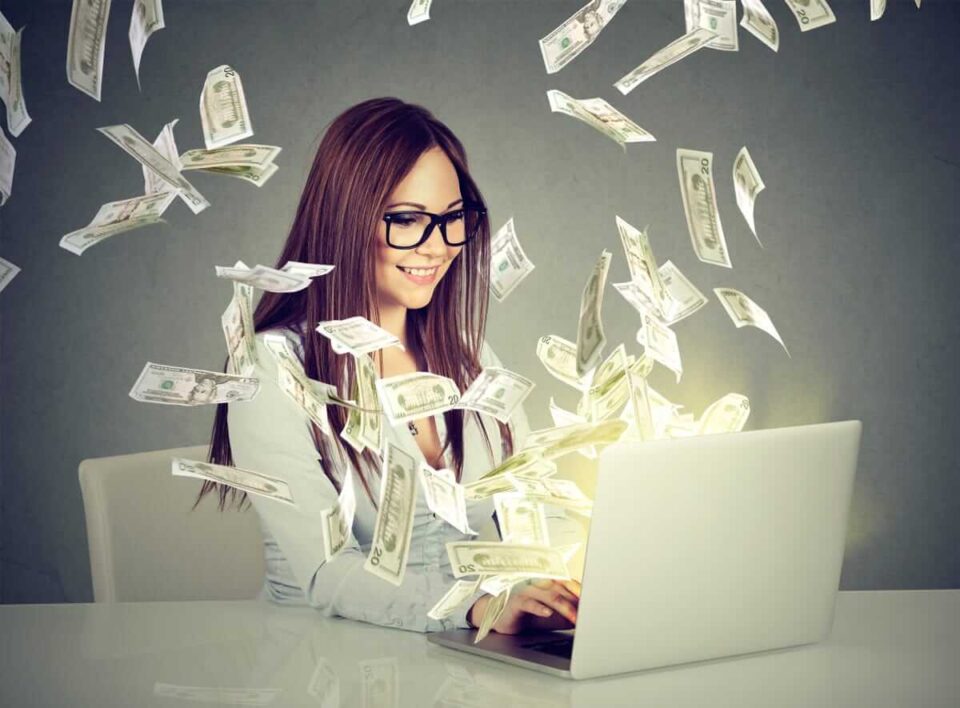 3 Top Tips That Will Make You Earn More Money Online
